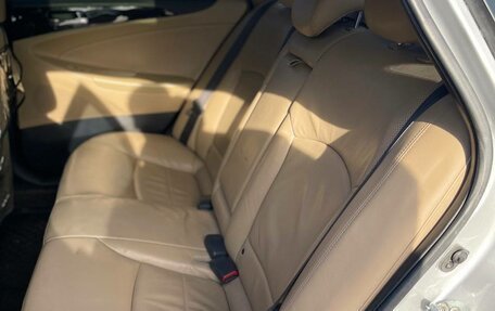 Hyundai Sonata VI, 2011 год, 1 150 000 рублей, 3 фотография