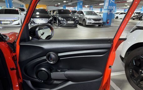 MINI Hatch, 2020 год, 2 450 000 рублей, 13 фотография