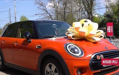 MINI Hatch, 2020 год, 2 450 000 рублей, 6 фотография