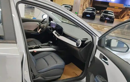 Chevrolet Monza, 2022 год, 1 100 000 рублей, 7 фотография