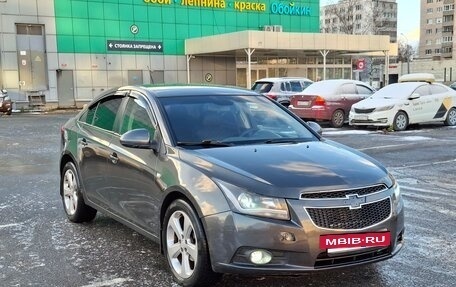 Chevrolet Cruze II, 2010 год, 480 000 рублей, 8 фотография