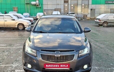 Chevrolet Cruze II, 2010 год, 480 000 рублей, 3 фотография