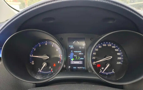 Toyota C-HR I рестайлинг, 2022 год, 1 900 000 рублей, 12 фотография