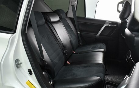 Toyota Land Cruiser Prado 150 рестайлинг 2, 2014 год, 3 499 000 рублей, 7 фотография