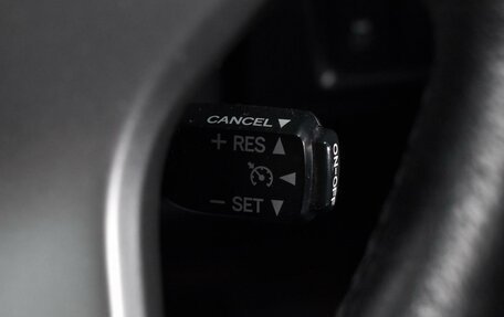 Toyota Land Cruiser Prado 150 рестайлинг 2, 2014 год, 3 499 000 рублей, 18 фотография