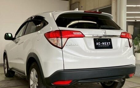 Honda Vezel, 2020 год, 1 690 000 рублей, 5 фотография