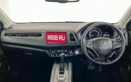 Honda Vezel, 2020 год, 1 690 000 рублей, 13 фотография