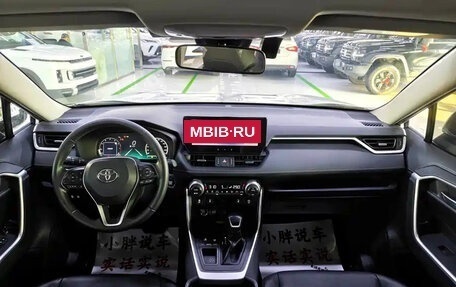 Toyota RAV4, 2023 год, 2 999 027 рублей, 9 фотография