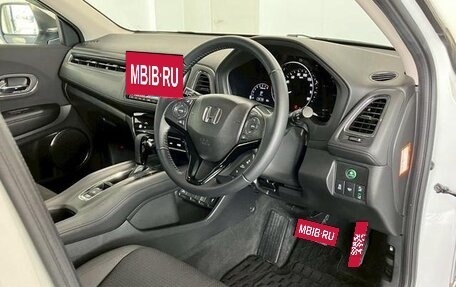 Honda Vezel, 2020 год, 1 690 000 рублей, 9 фотография