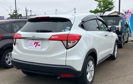 Honda Vezel, 2020 год, 1 370 000 рублей, 5 фотография