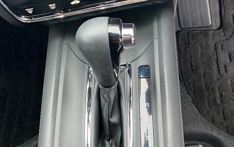 Honda Vezel, 2020 год, 1 370 000 рублей, 14 фотография