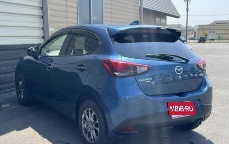 Mazda Demio IV, 2018 год, 1 000 000 рублей, 4 фотография