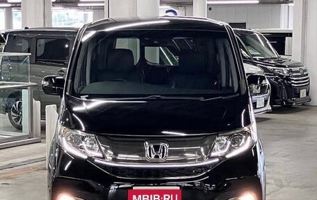 Honda Stepwgn IV, 2016 год, 1 300 000 рублей, 3 фотография