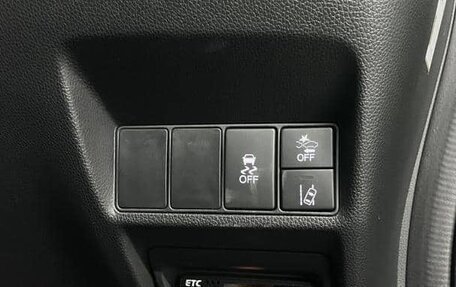 Honda Stepwgn IV, 2016 год, 1 300 000 рублей, 11 фотография