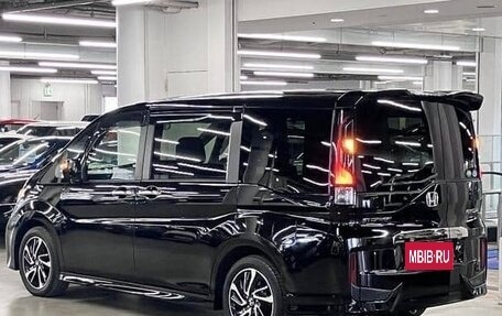 Honda Stepwgn IV, 2016 год, 1 300 000 рублей, 5 фотография