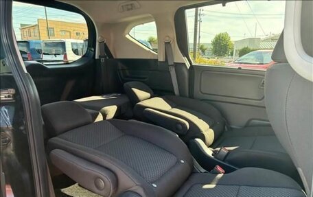 Honda Freed II, 2022 год, 1 600 000 рублей, 7 фотография