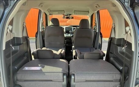 Honda Freed II, 2022 год, 1 600 000 рублей, 6 фотография