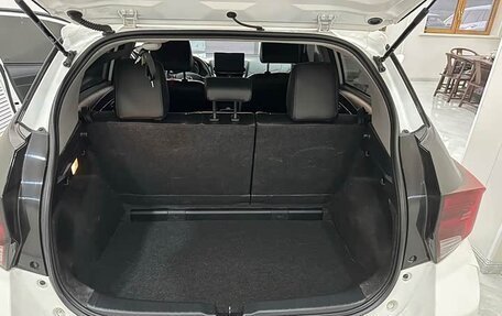 Toyota Yaris, 2022 год, 1 600 222 рублей, 13 фотография