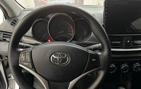 Toyota Yaris, 2022 год, 1 600 222 рублей, 9 фотография