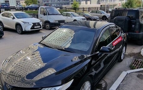 Toyota Camry, 2018 год, 3 000 000 рублей, 1 фотография