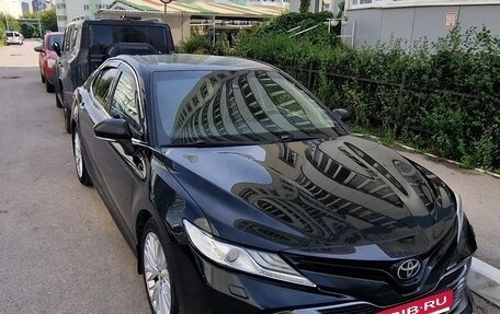 Toyota Camry, 2018 год, 3 000 000 рублей, 2 фотография