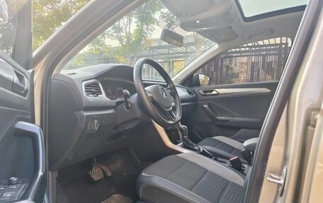 Volkswagen T-Roc I, 2021 год, 1 400 000 рублей, 8 фотография