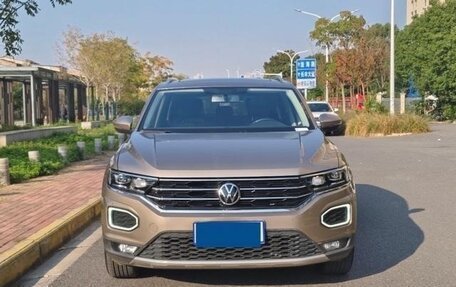 Volkswagen T-Roc I, 2021 год, 1 400 000 рублей, 2 фотография