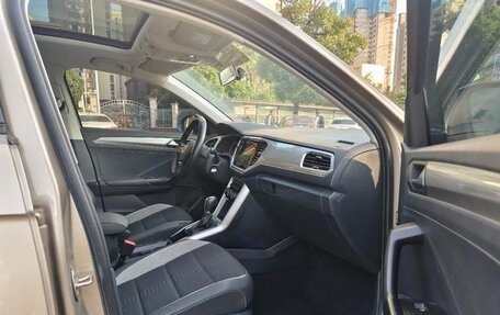 Volkswagen T-Roc I, 2021 год, 1 400 000 рублей, 19 фотография