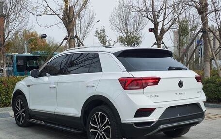 Volkswagen T-Roc I, 2022 год, 1 290 100 рублей, 4 фотография