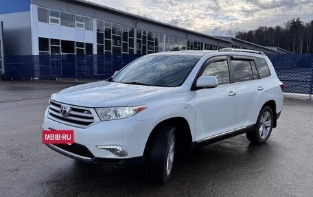 Toyota Highlander III, 2012 год, 2 100 000 рублей, 9 фотография