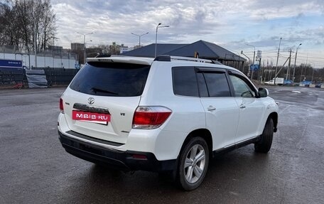Toyota Highlander III, 2012 год, 2 100 000 рублей, 4 фотография