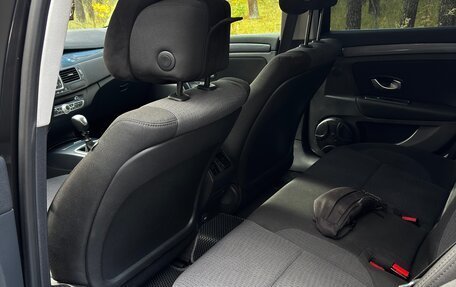 Renault Laguna III рестайлинг, 2009 год, 700 000 рублей, 11 фотография