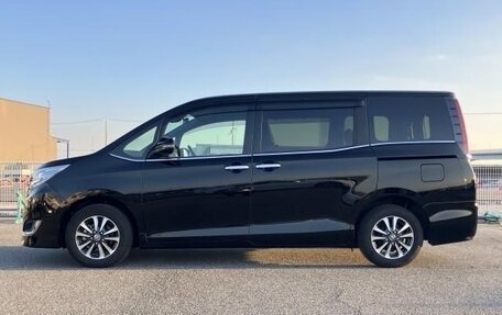 Toyota Esquire I, 2021 год, 2 150 000 рублей, 3 фотография