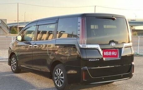 Toyota Esquire I, 2021 год, 2 150 000 рублей, 4 фотография