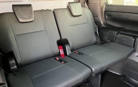 Toyota Esquire I, 2021 год, 2 150 000 рублей, 14 фотография