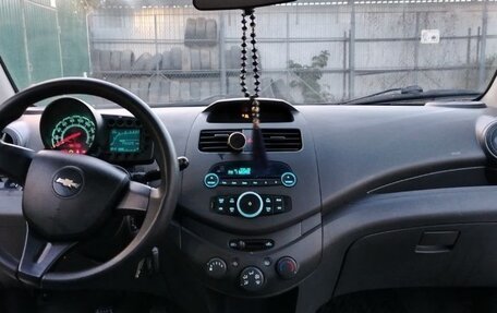 Chevrolet Spark III, 2011 год, 600 000 рублей, 8 фотография