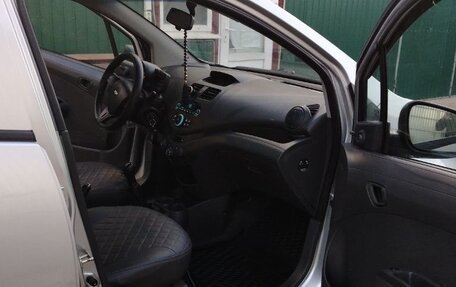 Chevrolet Spark III, 2011 год, 600 000 рублей, 7 фотография