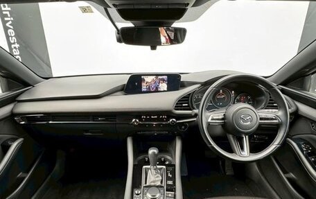 Mazda 3, 2021 год, 1 350 000 рублей, 7 фотография