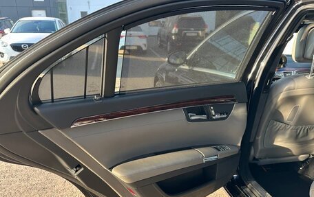 Mercedes-Benz S-Класс, 2005 год, 2 300 000 рублей, 22 фотография