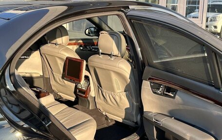 Mercedes-Benz S-Класс, 2005 год, 2 300 000 рублей, 38 фотография