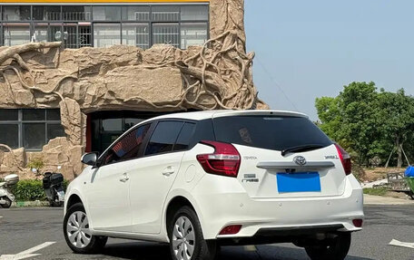 Toyota Yaris XP150 рестайлинг, 2021 год, 1 117 000 рублей, 3 фотография