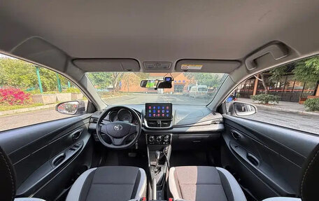 Toyota Yaris XP150 рестайлинг, 2021 год, 1 117 000 рублей, 11 фотография