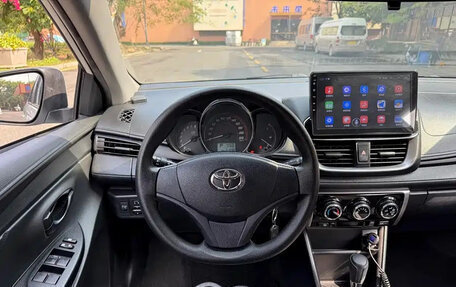 Toyota Yaris XP150 рестайлинг, 2021 год, 1 117 000 рублей, 14 фотография