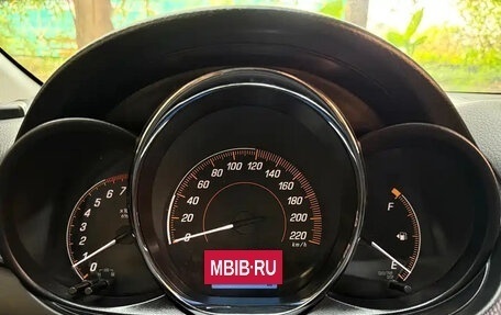 Toyota Yaris XP150 рестайлинг, 2021 год, 1 117 000 рублей, 17 фотография