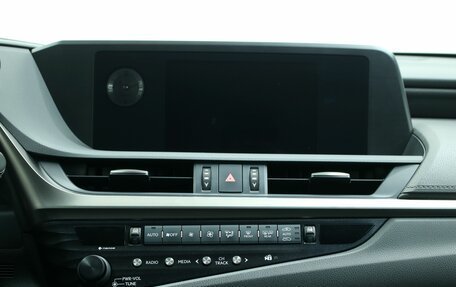 Lexus ES VII, 2018 год, 3 500 000 рублей, 19 фотография