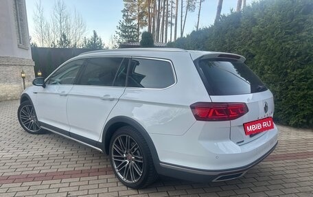 Volkswagen Passat B8 рестайлинг, 2020 год, 3 700 000 рублей, 2 фотография