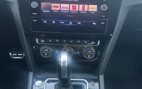 Volkswagen Passat B8 рестайлинг, 2020 год, 3 700 000 рублей, 17 фотография