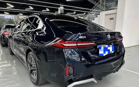 BMW 5 серия, 2024 год, 6 640 500 рублей, 5 фотография