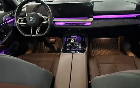 BMW 5 серия, 2024 год, 6 640 500 рублей, 6 фотография