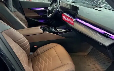 BMW 5 серия, 2024 год, 6 640 500 рублей, 10 фотография